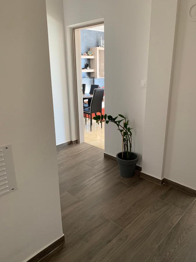 App Maria 1 Apartment Zambratija  Luaran gambar